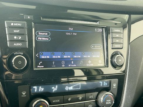 Used 2019 Nissan Rogue Sport SV w/ Technology Package AWD/4WD image 15