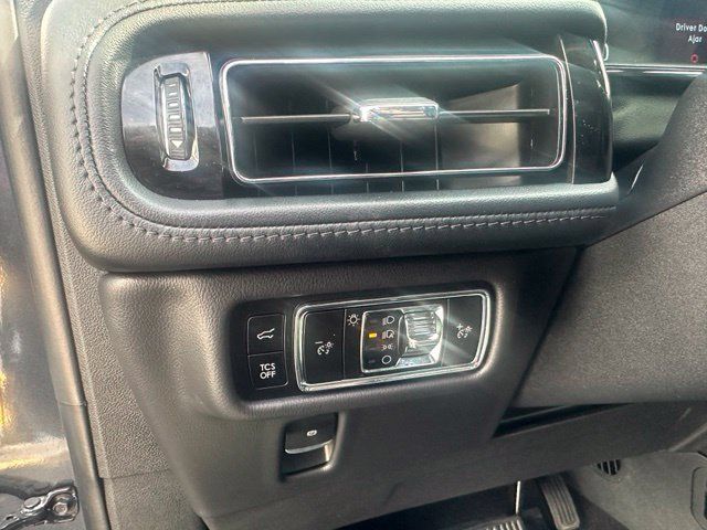 Used 2023 Lincoln Nautilus Reserve w/ Equipment Group 201A AWD/4WD image 33