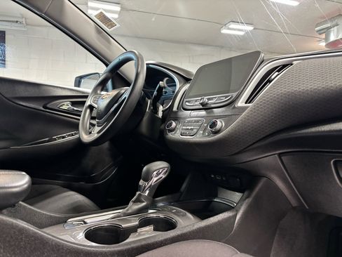 Used 2023 Chevrolet Malibu LT image 15