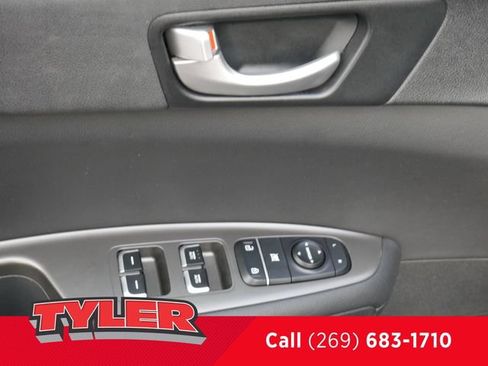 Used 2020 Kia Optima S FWD image 20