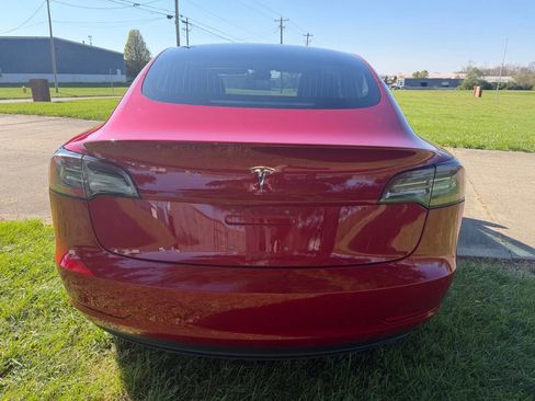 Used 2018 Tesla Model 3 Long Range image 5