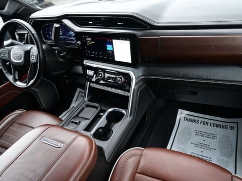 Used 2025 GMC Sierra 2500 Denali Ultimate image 22