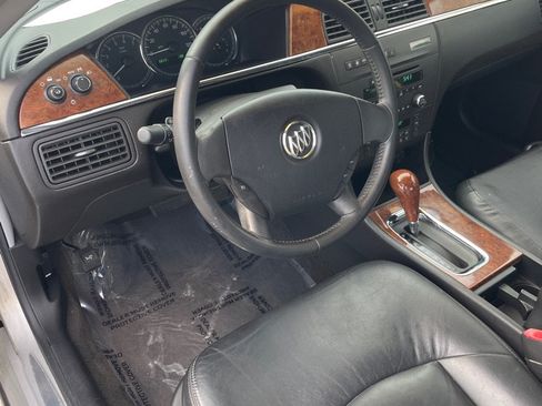 Used 2005 Buick LaCrosse CXL w/ Chrome Appearance Package FWD image 9