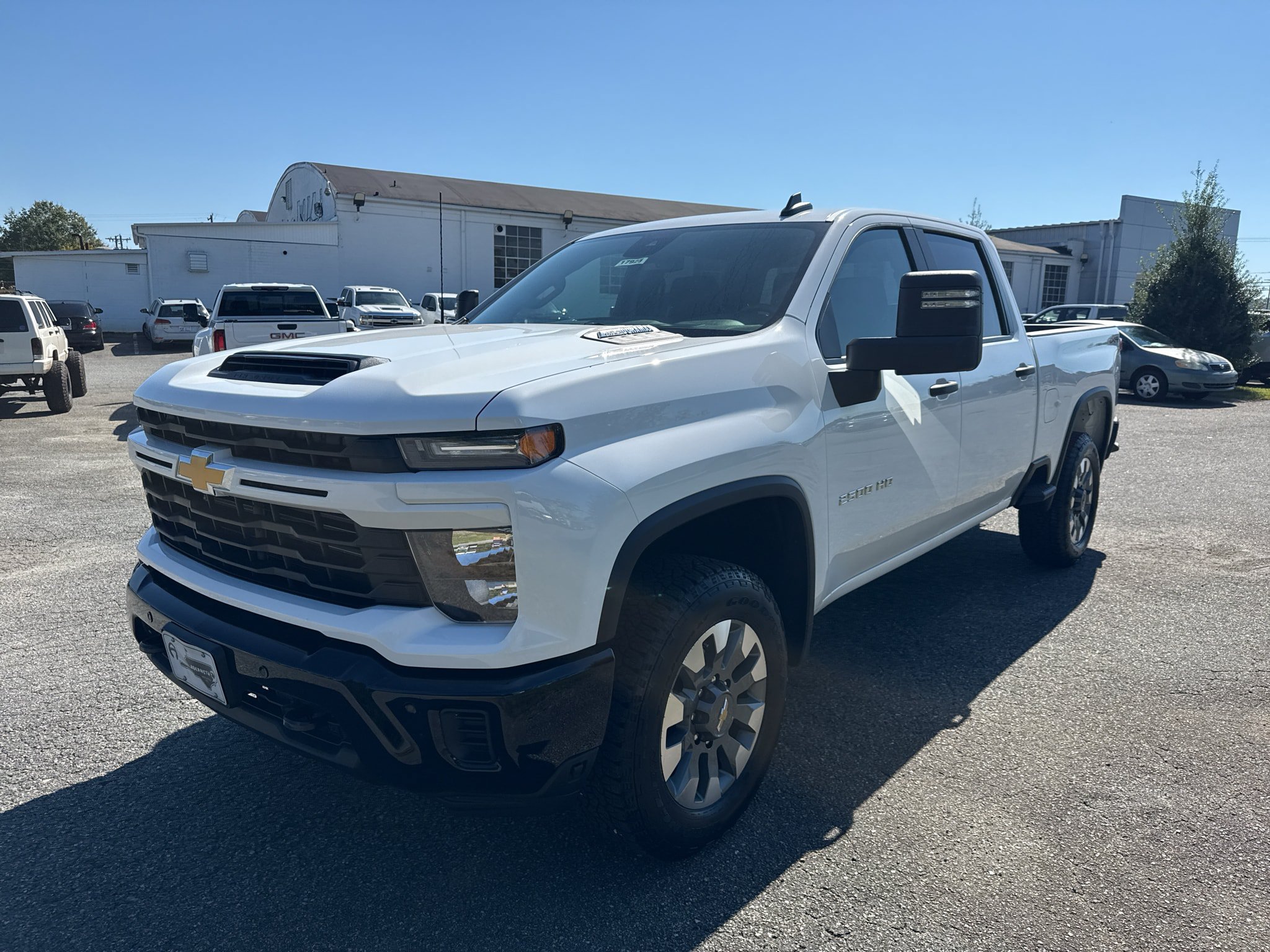 New 2026 Chevrolet Silverado 2500 Custom w/ Custom Value Package AWD/4WD image 2