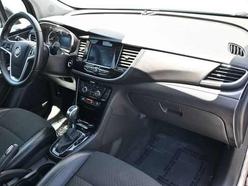 Used 2022 Buick Encore Preferred w/ Safety Package image 8