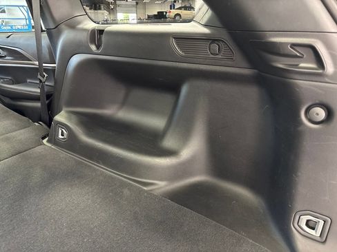 Used 2025 Jeep Grand Cherokee Limited w/ Luxury Tech Group II AWD/4WD image 65