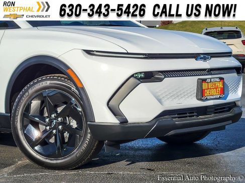 New 2026 Chevrolet Equinox EV LT image 2