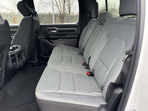 New 2026 RAM 1500 4x4 Crew Cab image 17