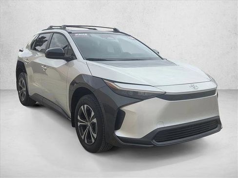Used 2024 Toyota bZ4X XLE image 3