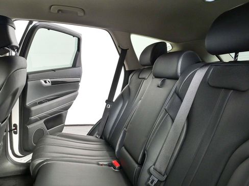 Used 2025 Genesis GV80 2.5T AWD/4WD image 20