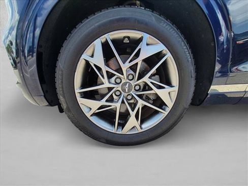 Used 2022 Genesis GV70 2.5T w/ Advanced Package AWD/4WD image 25