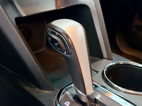 Used 2011 Chevrolet Equinox LT w/ Driver Convenience Package image 14