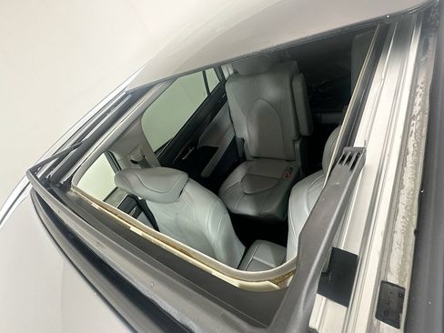 Certified 2025 Toyota Highlander Platinum AWD/4WD image 22