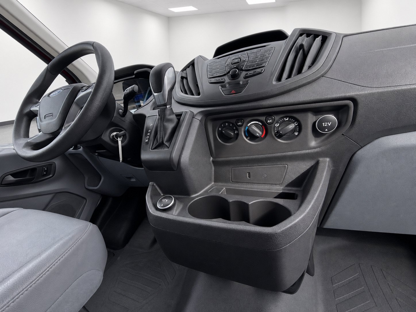Used 2018 Ford Transit 350 XL RWD image 27