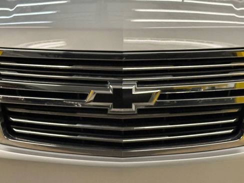 Used 2016 Chevrolet Suburban LTZ image 5