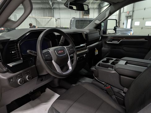 Used 2026 GMC Sierra 3500 SLE w/ SLE Value Package AWD/4WD image 14