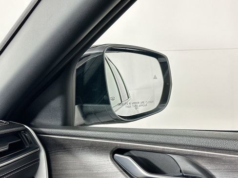 Certified 2025 Jeep Grand Cherokee Limited w/ Luxury Tech Group II image 29