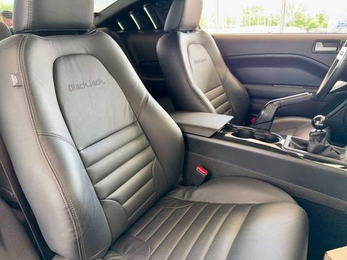 Used 2008 Ford Mustang GT RWD image 9