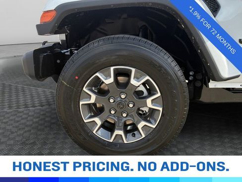 New 2026 Jeep Gladiator Sahara image 23