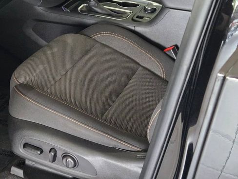 Certified 2019 Chevrolet Traverse LT FWD image 25