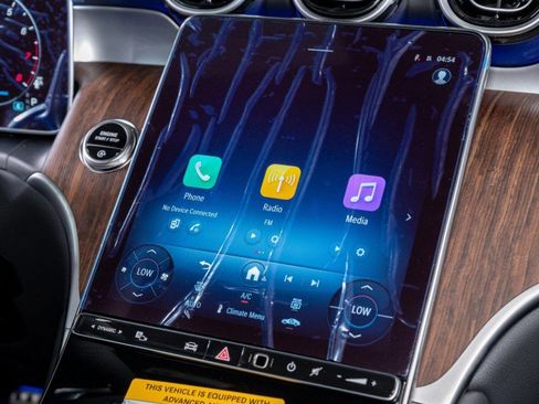 Certified 2025 Mercedes-Benz GLC 300 image 20