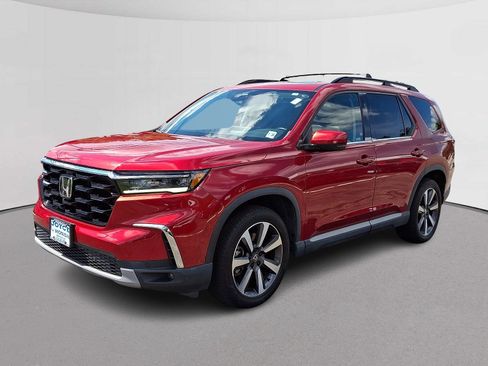 Certified 2023 Honda Pilot Touring image 5