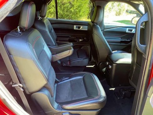 Used 2023 Ford Explorer ST-Line w/ Class IV Trailer Tow Package image 34