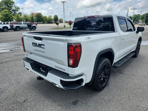 Used 2025 GMC Sierra 1500 Elevation w/ Elevation Premium Package AWD/4WD image 3