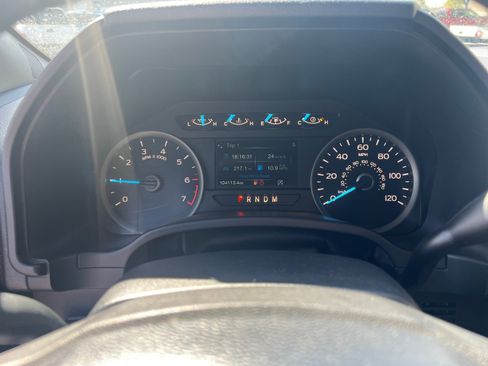 Used 2020 Ford F150 XLT w/ Heavy-Duty Payload Package AWD/4WD image 15