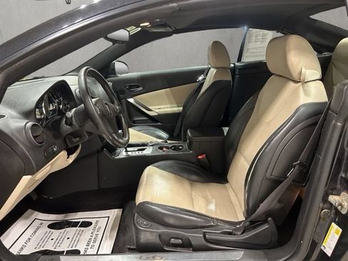 Used 2009 Pontiac G6 GT w/ Sport Package 1 FWD image 12