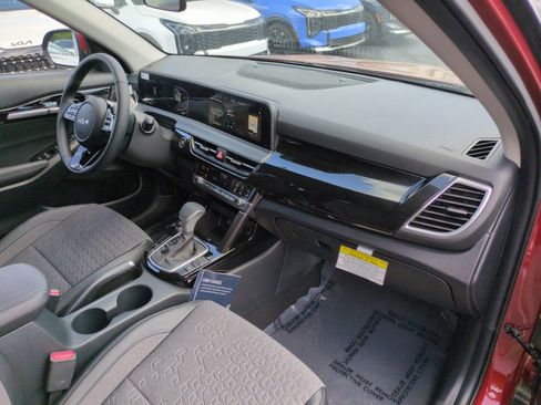 New 2026 Kia Seltos S FWD image 45