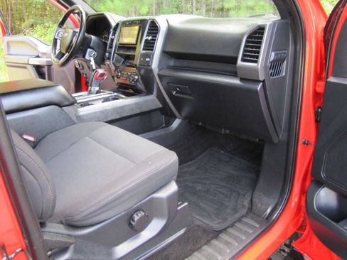 Used 2017 Ford F150 XLT w/ Equipment Group 301A Mid AWD/4WD image 20