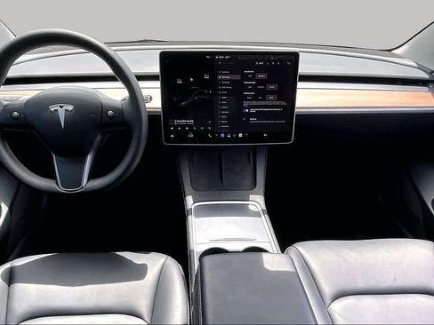 Used 2023 Tesla Model 3 Standard Range RWD image 12
