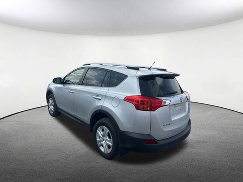 Used 2013 Toyota RAV4 LE FWD image 27