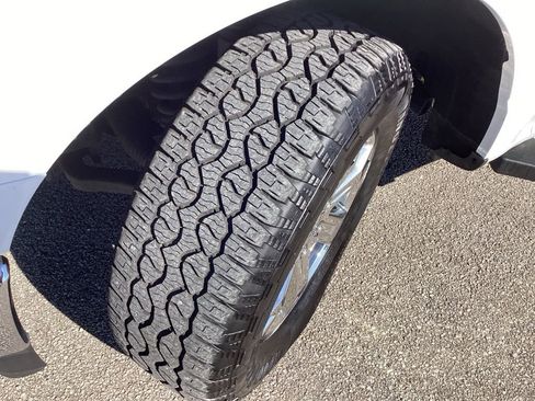 Used 2022 Ford F150 Lariat image 19