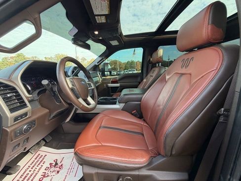 Used 2022 Ford F250 King Ranch w/ King Ranch Ultimate Package image 12