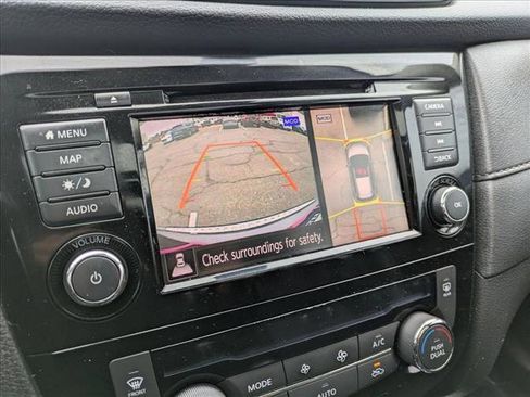 Used 2019 Nissan Rogue SV w/ Sun & Sound Touring Package AWD/4WD image 14