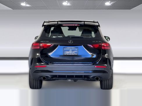New 2026 Mercedes-Benz GLA 35 AMG 4MATIC image 10
