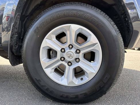 Used 2024 Toyota 4Runner SR5 Premium w/ Moonroof Package AWD/4WD image 7