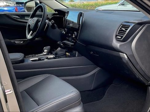 Used 2025 Lexus NX 350h AWD w/ Premium Package image 15