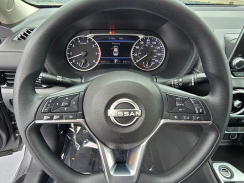 Used 2024 Nissan Sentra SV FWD image 24
