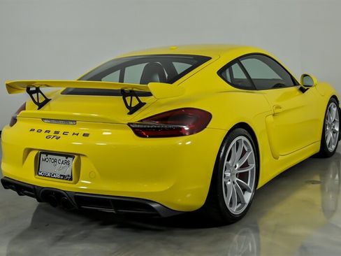 Used 2016 Porsche Cayman GT4 RWD image 10