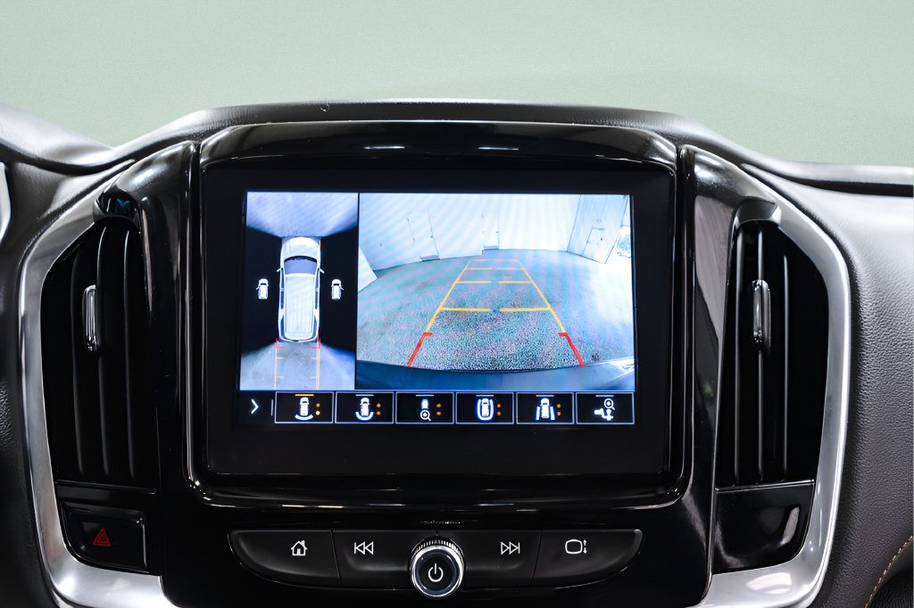 Used 2020 Chevrolet Traverse RS w/ LPO, 'HIT The Road' Package AWD/4WD image 16
