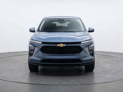 Used 2025 Chevrolet Trax LT