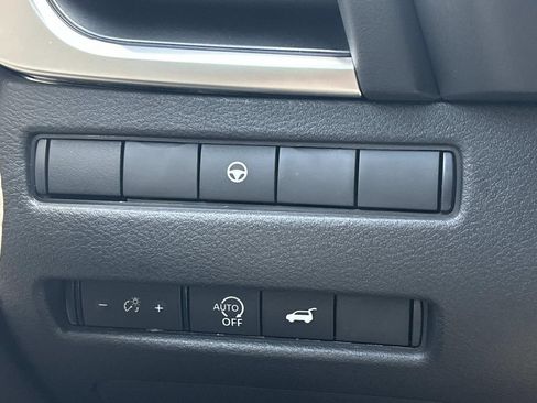 New 2026 Nissan Rogue SV AWD/4WD image 27