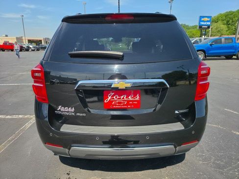 Used 2017 Chevrolet Equinox Premier w/ Enhanced Convenience Package AWD/4WD image 4