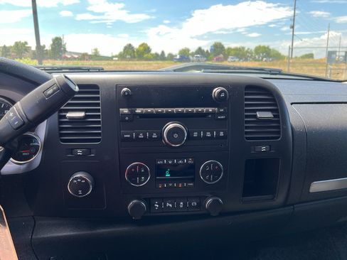 Used 2014 Chevrolet Silverado 3500 LT w/ Interior Plus Package AWD/4WD image 31