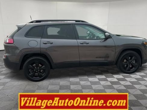 Used 2020 Jeep Cherokee Latitude Plus AWD/4WD image 42