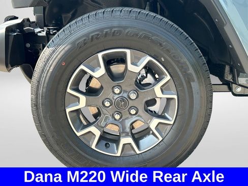 New 2025 Jeep Gladiator Sport w/ Premium Package image 14