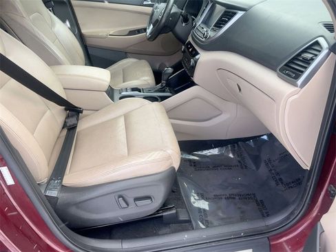 Used 2016 Hyundai Tucson Limited image 31